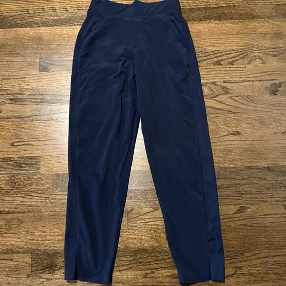 NWOT Athleta Brooklyn Mid Rise Ankle Navy Pants Size 00 - Picture 3 of 6